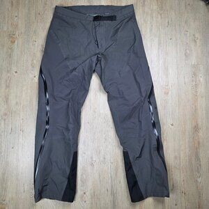 Men's Gray MEC synergy Alpine Pants Goretex Pro